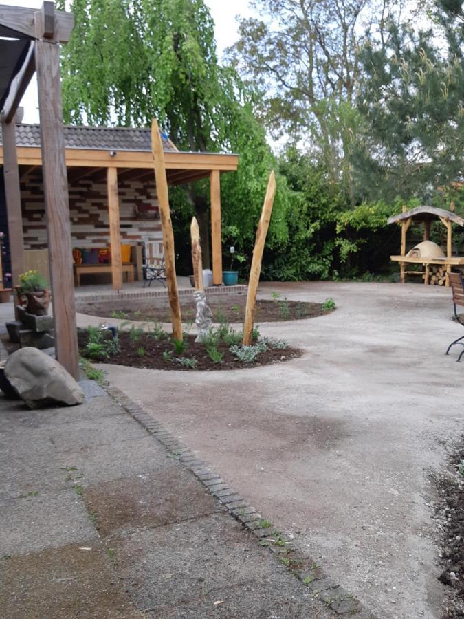 B&B Perron 22 Vierlingsbeek エクステリア 写真
